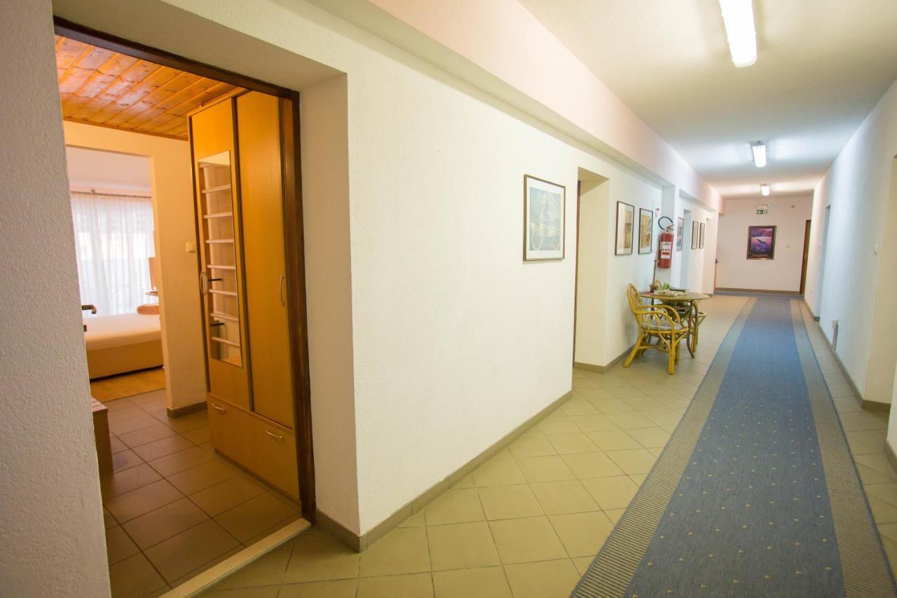 Aparthotel Pecic Gradac (Split-Dalmatia) Exterior foto